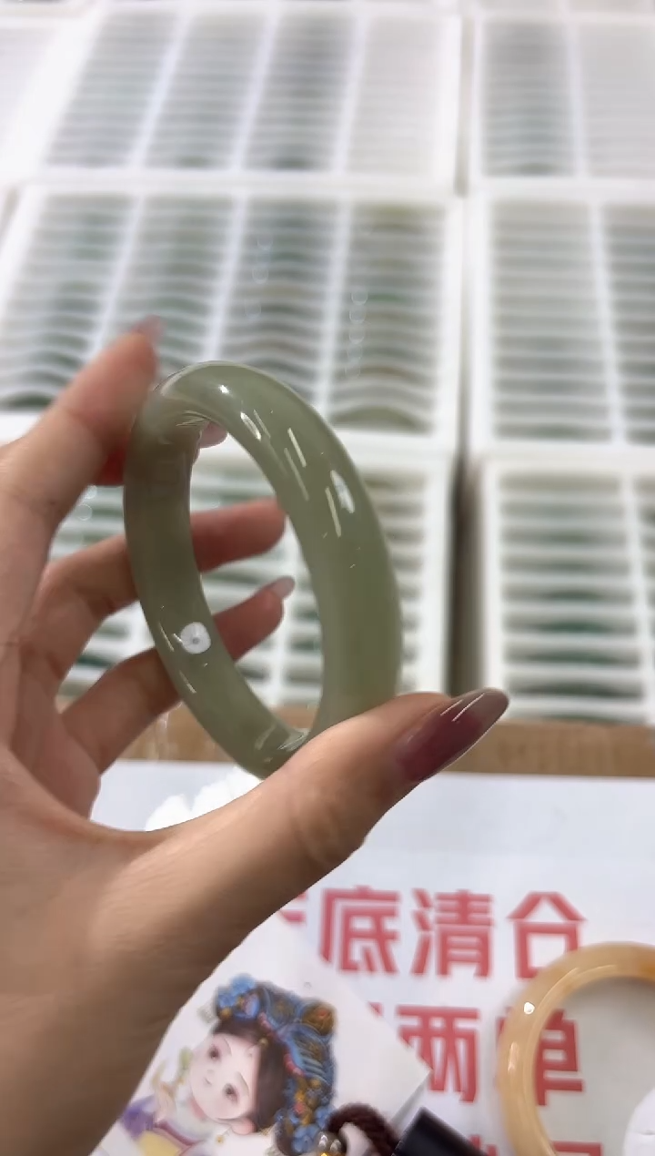 未镶嵌手镯石英质玉17-62D