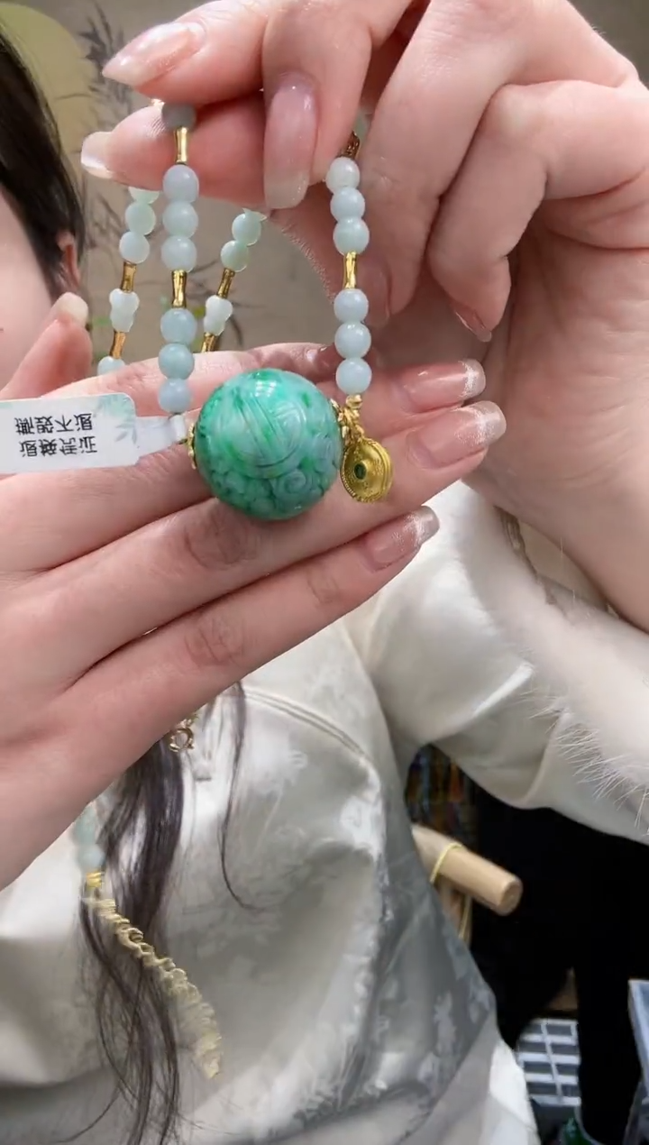 【闪购商品】翡翠颈饰未镶嵌吊坠