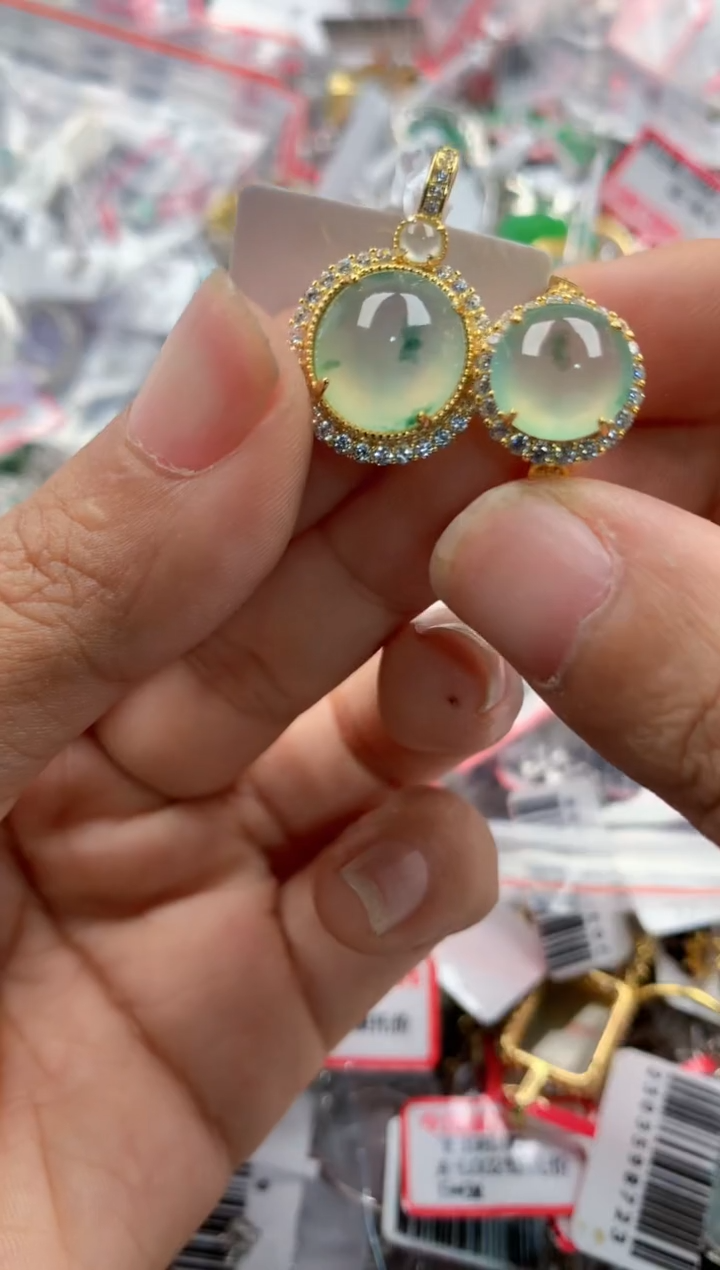 银S925镶嵌戒指翡翠333              9