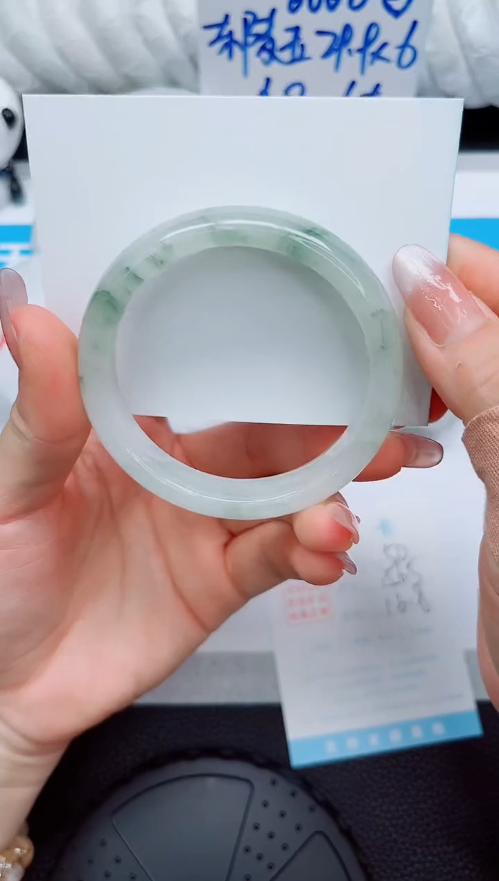 石英质玉手镯未镶嵌50-56.5