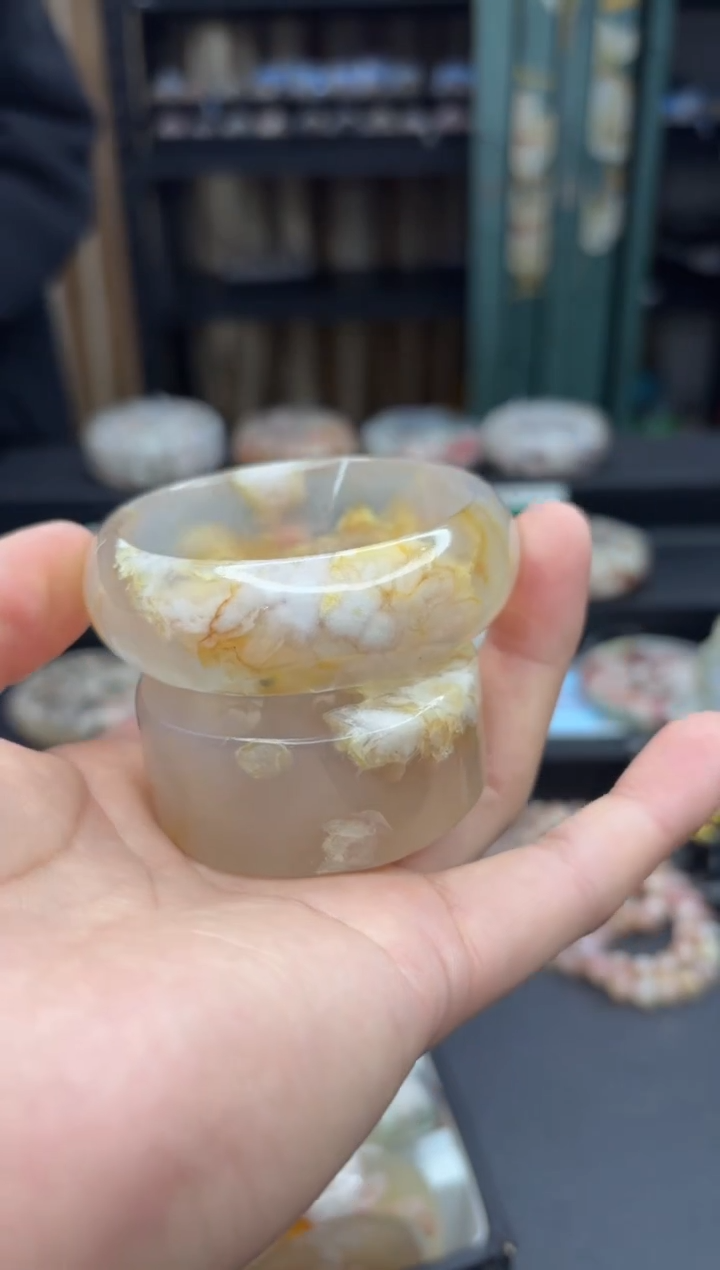 【闪购商品】石英质玉手镯未镶嵌70（57圈赠送镯心）