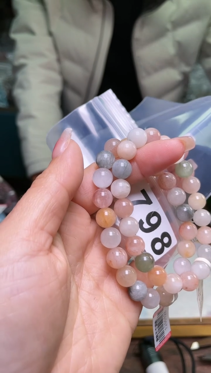 【闪购商品】水晶手串9/798未镶嵌多样性发一件