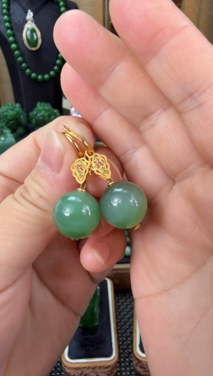 【闪购商品】和田玉（碧玉）耳坠18K金镶嵌 