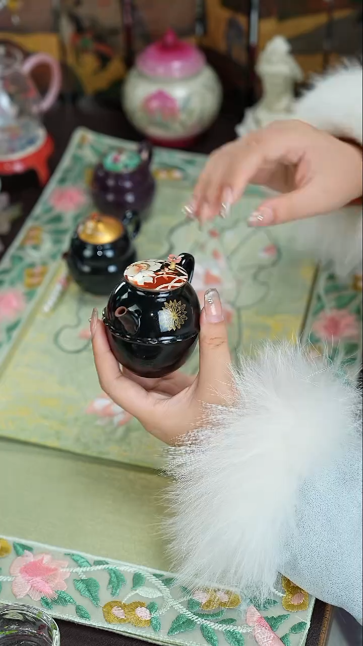 三秋月景德镇手工手绘紫砂壶