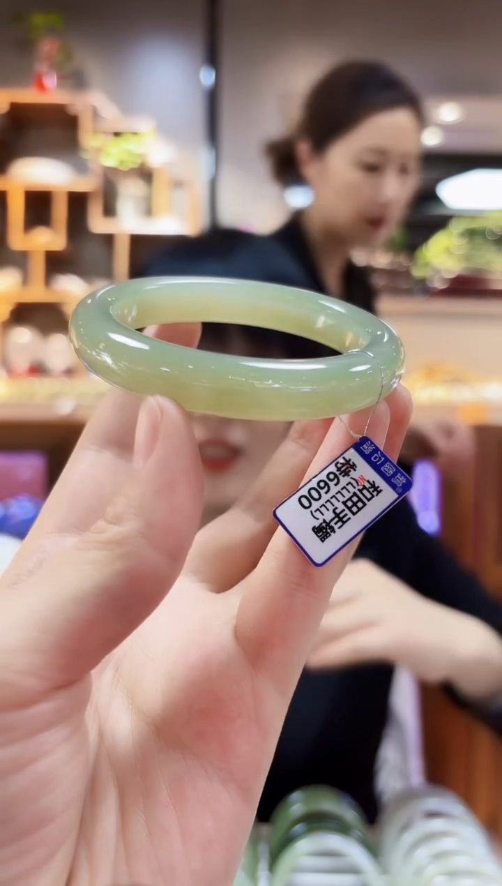 和田玉未镶嵌56.4手镯