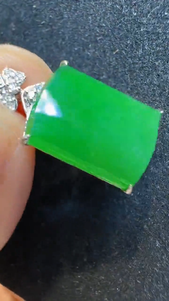 翡翠18K金镶嵌吊坠(不含链)多样性团购发一件