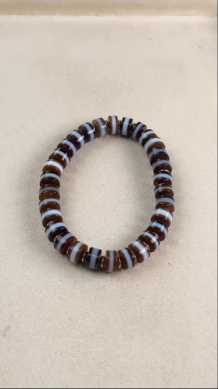 未镶嵌石英质玉珠宝奇石1