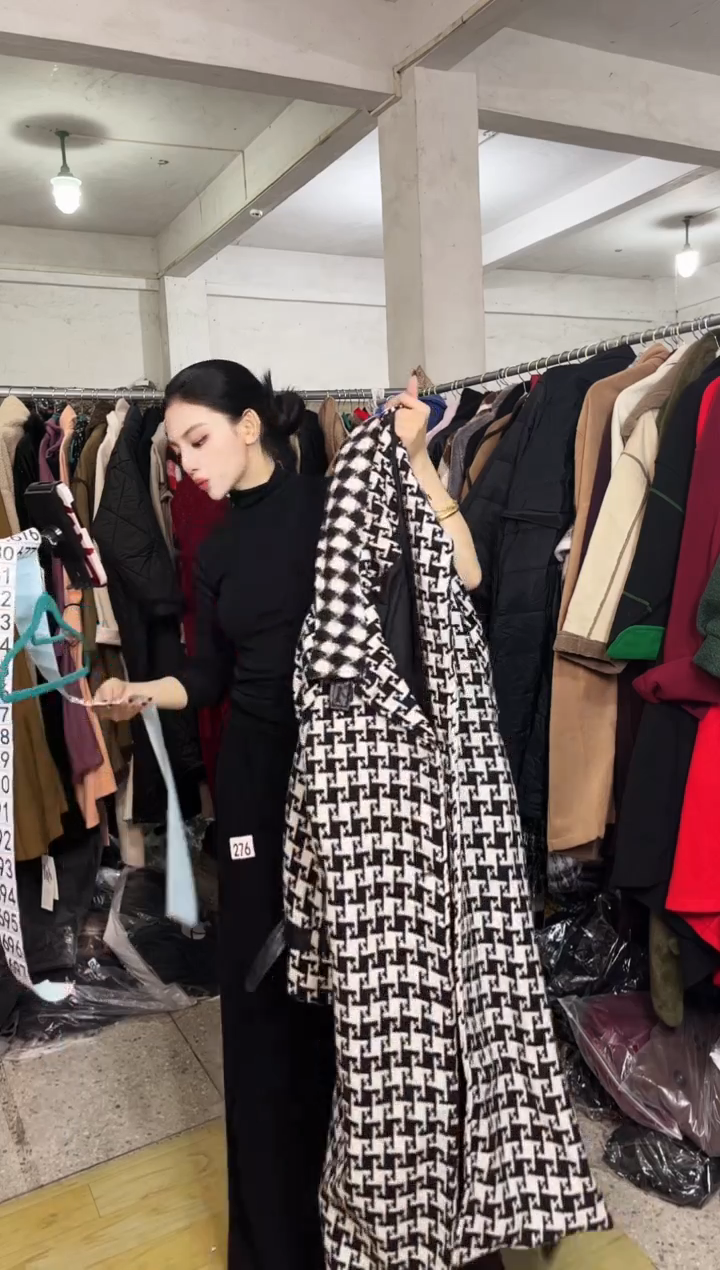 662闪购外套外披马甲打底裤子