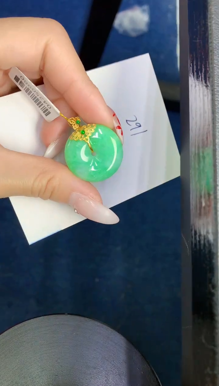 【闪购商品】翡翠颈饰18K金镶嵌000000000000