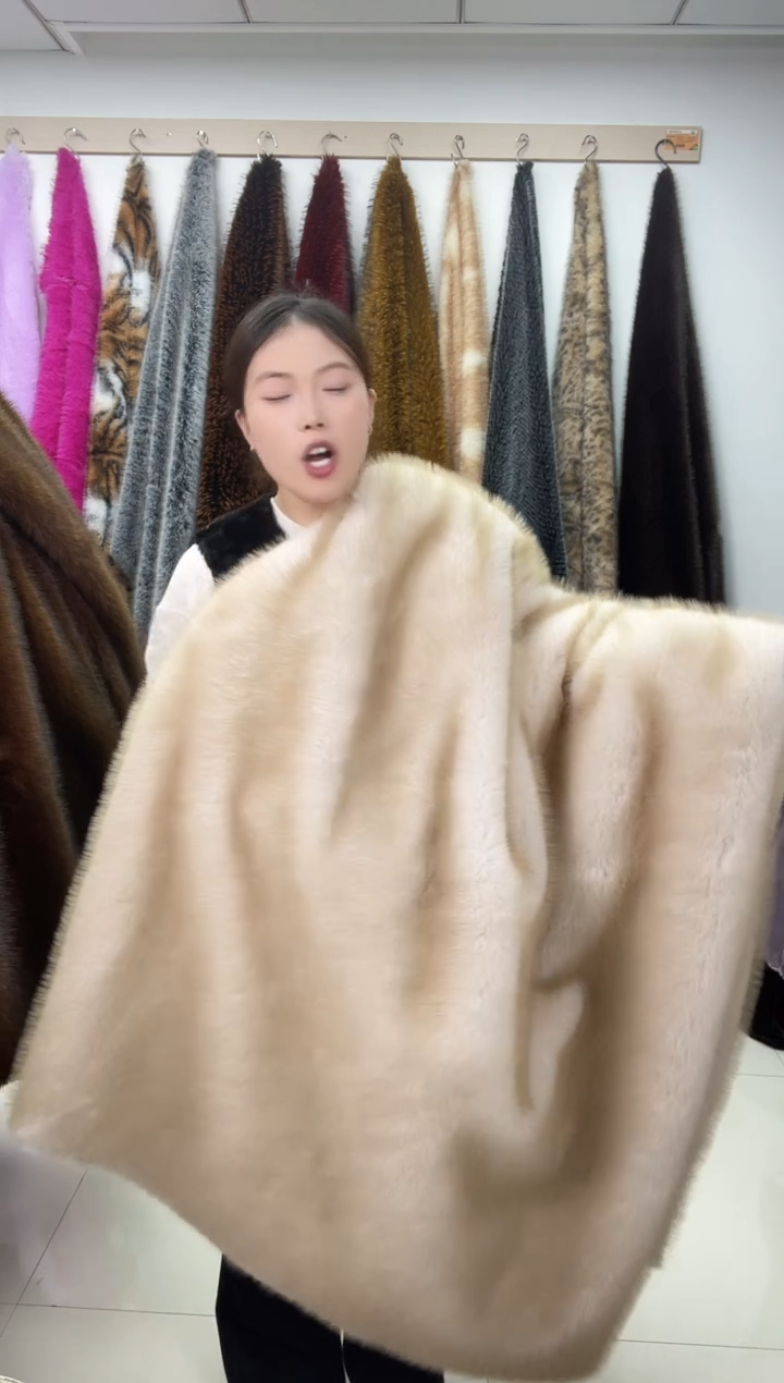 狐狸毛A23尺寸1.9*2