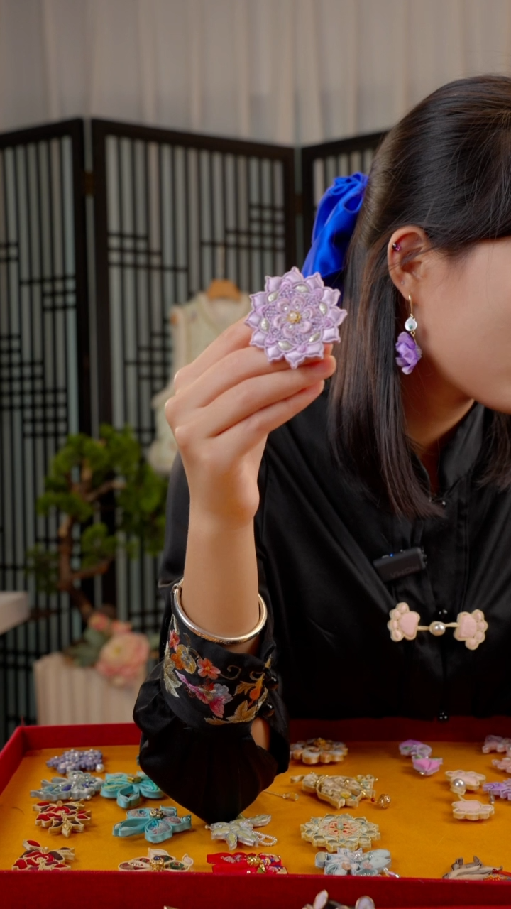 刺绣慧*非遗绒花苏绣饰品