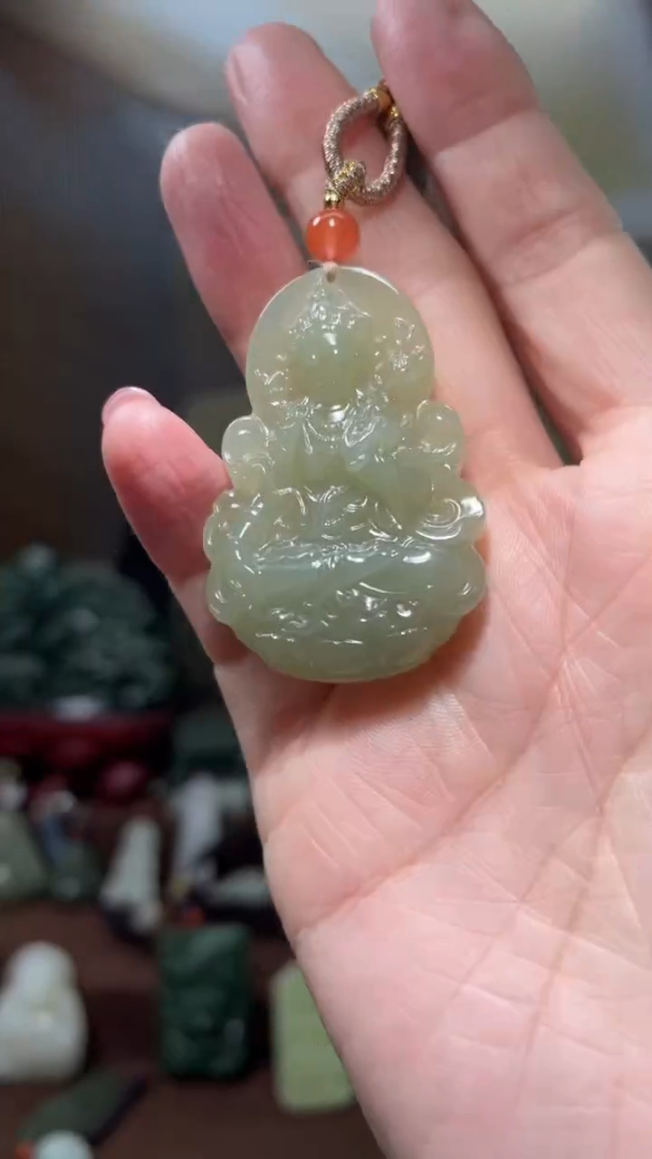 颈饰未镶嵌和田玉·