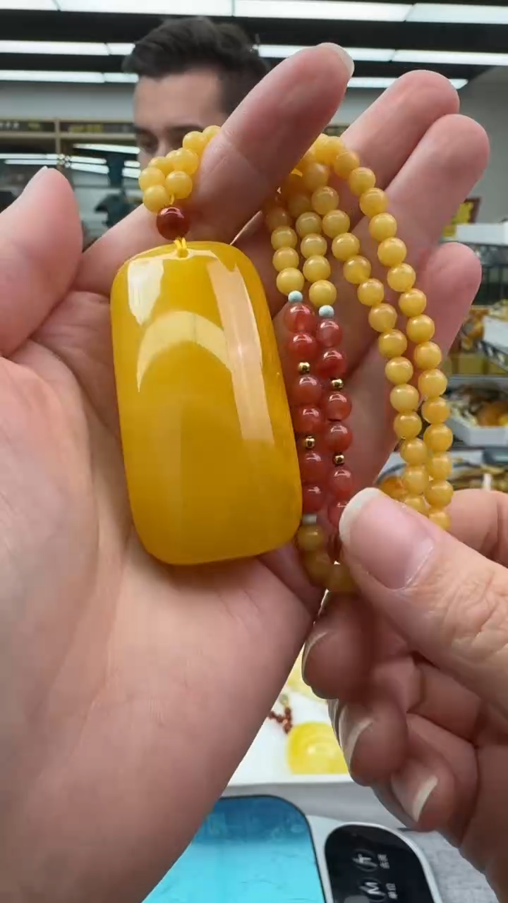 【闪购商品】琥珀颈饰未镶嵌648秒拍号