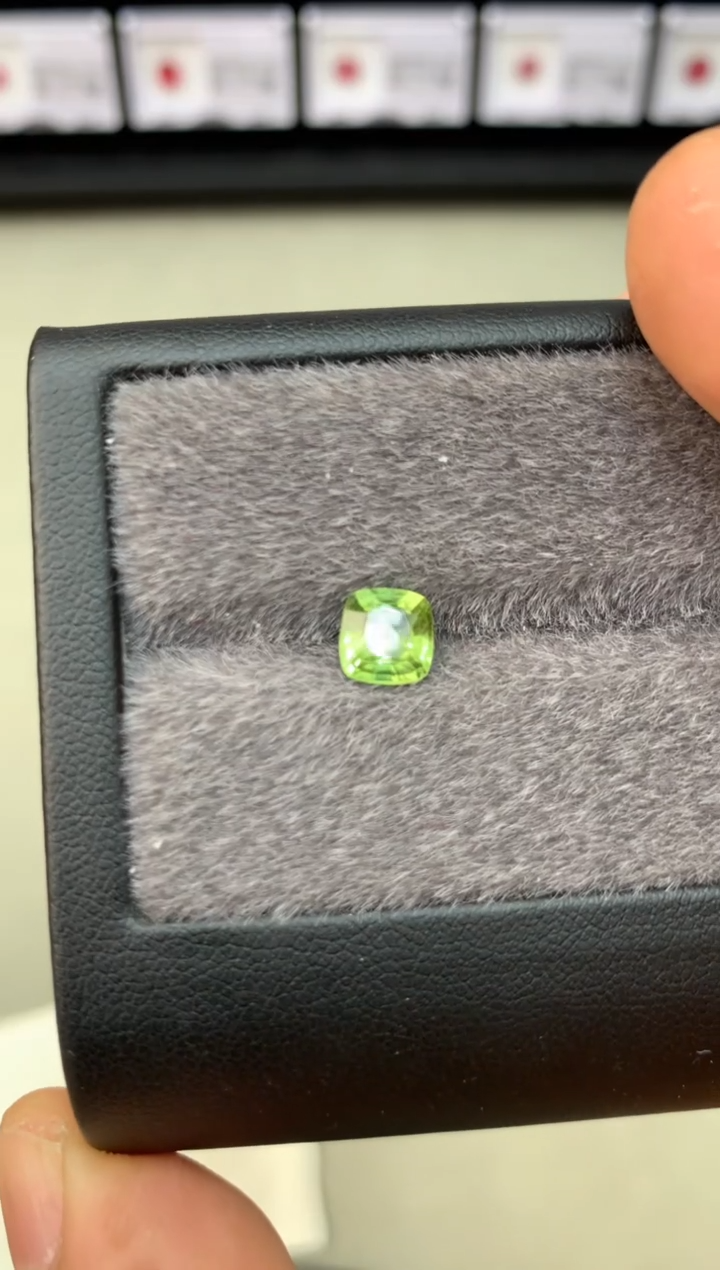 定制橄榄石裸石未镶嵌1.26ct 缅甸橄榄石
