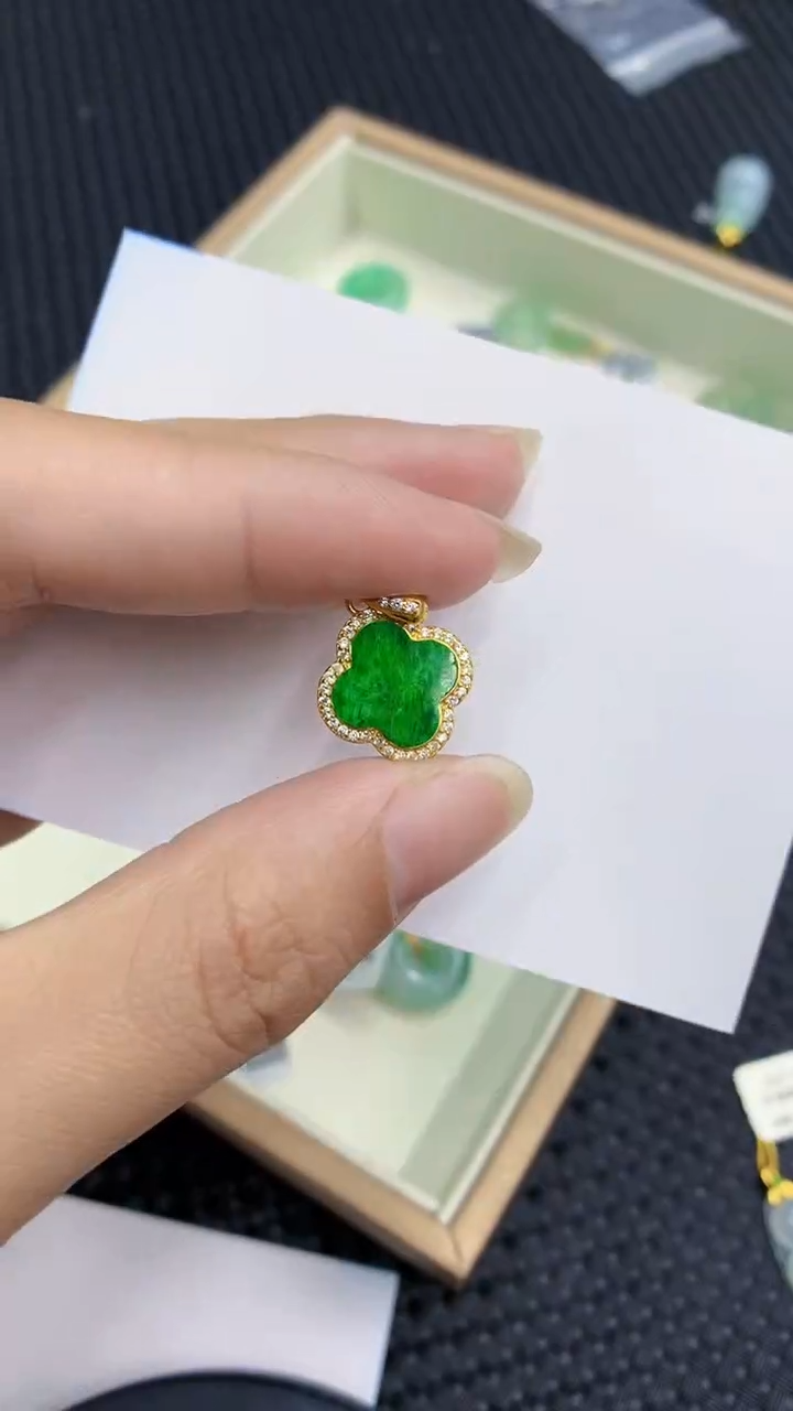 【闪购商品】翡翠颈饰银S925镶嵌            8