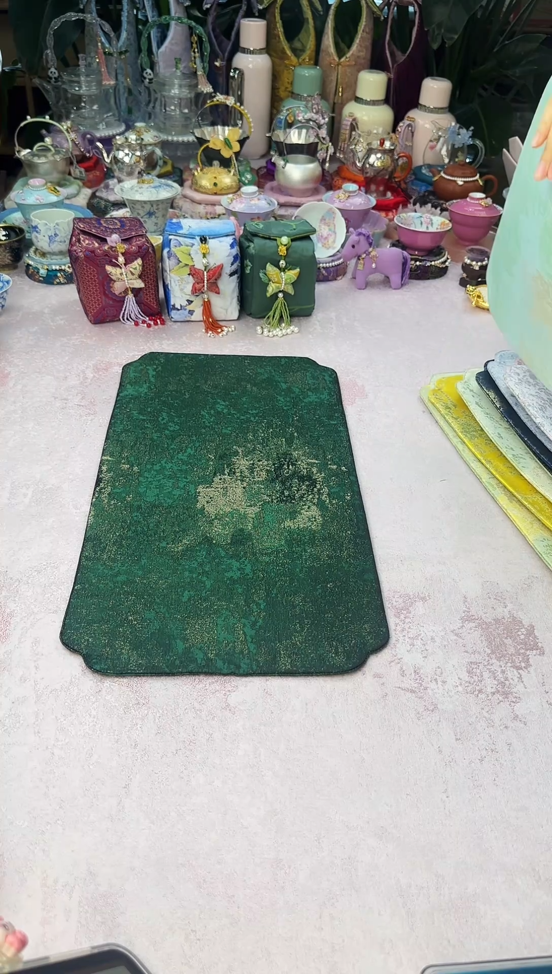 65祖母绿鎏金茶席