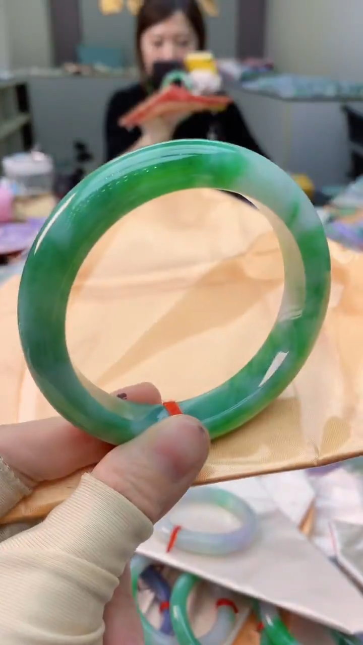 未镶嵌手镯翡翠0601243519