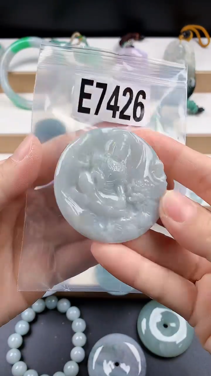 颈饰未镶嵌翡翠天然翡翠吊坠挂件