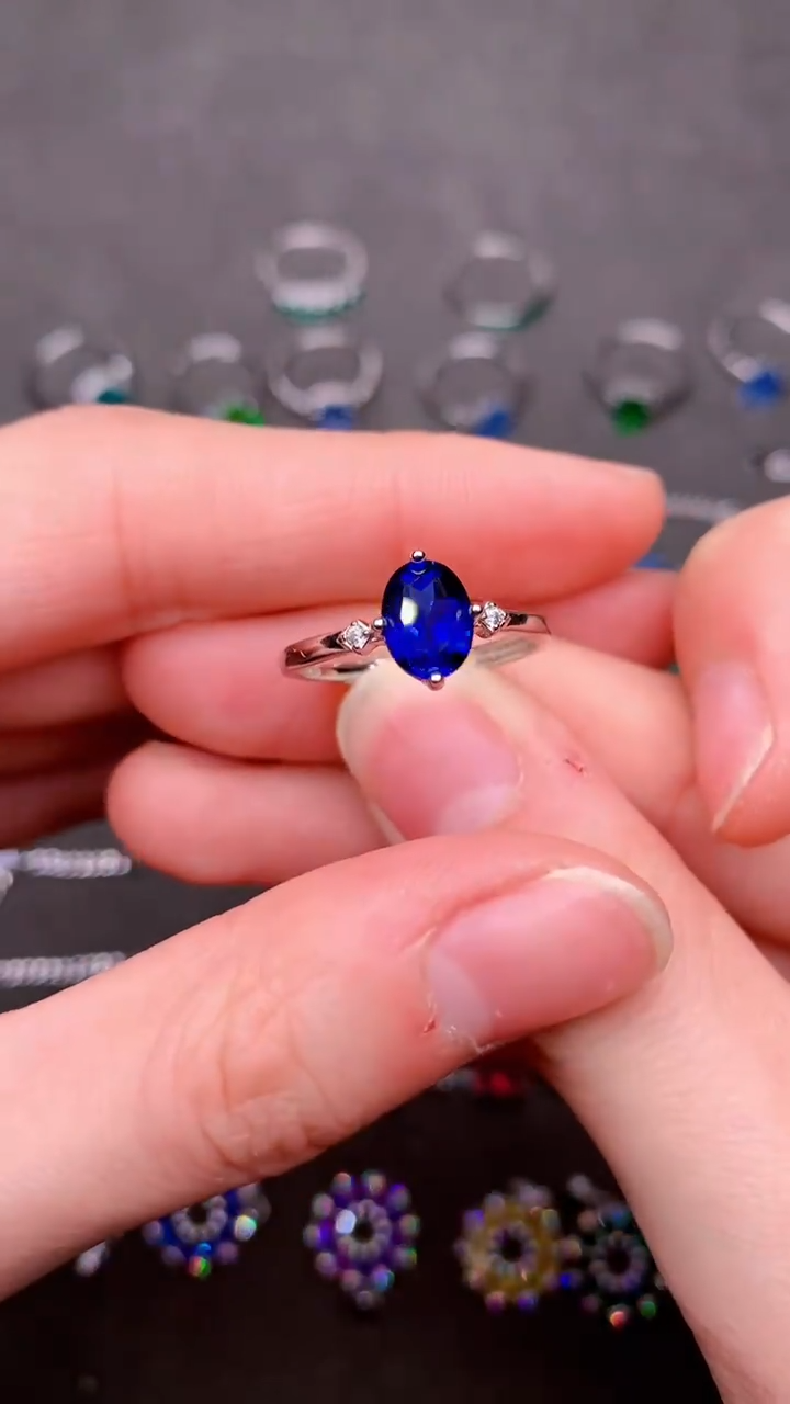 【闪购商品】蓝宝石戒指银S925镶嵌.......