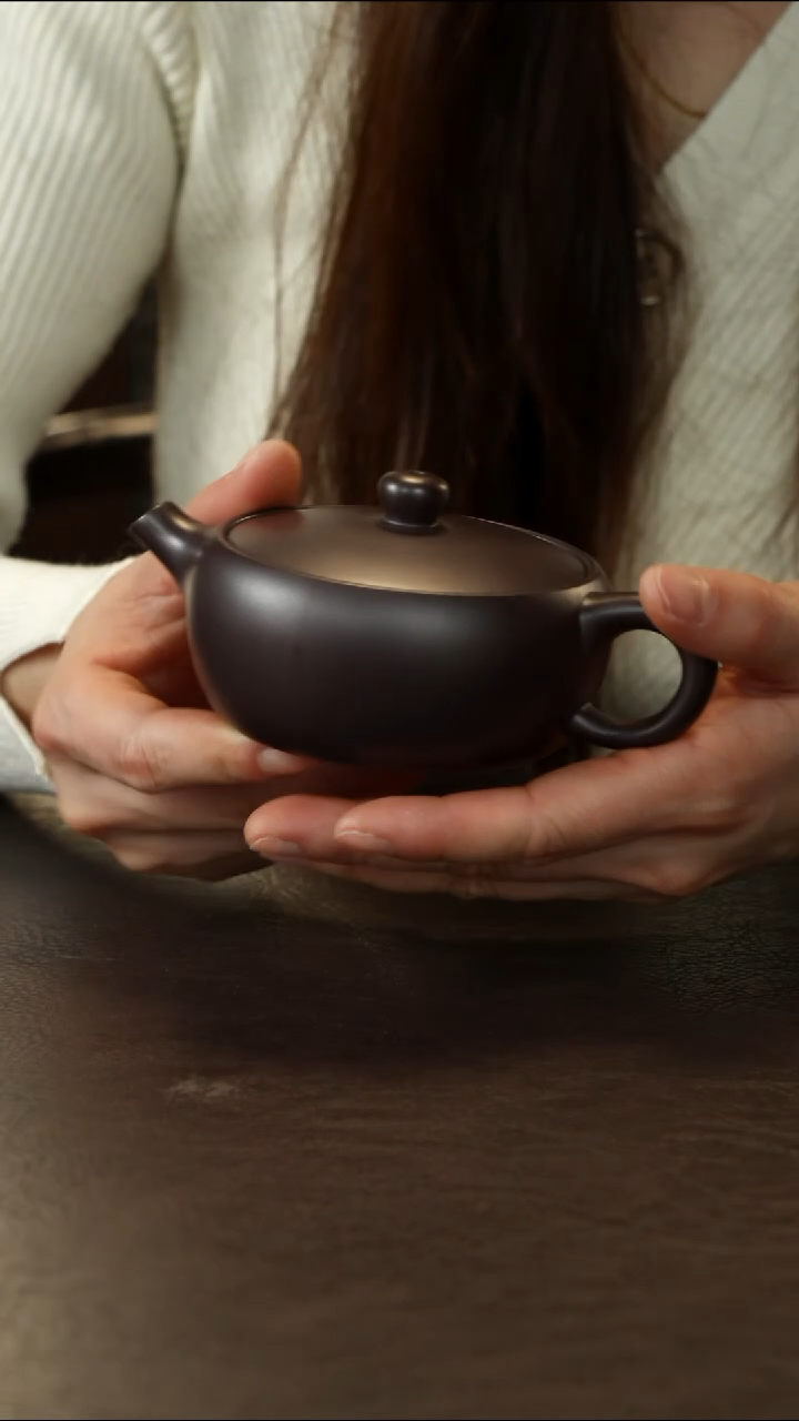 紫砂茶叶罐紫茄泥  汉瓦壶