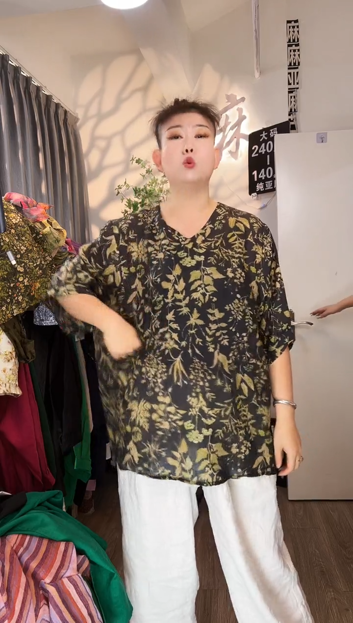 亚麻大码女装系列。140斤-240斤