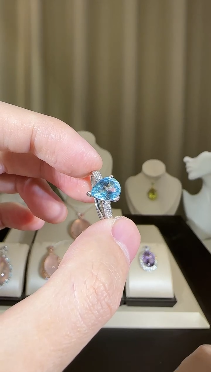 【闪购商品】托帕石戒指银S925镶嵌9*7mm