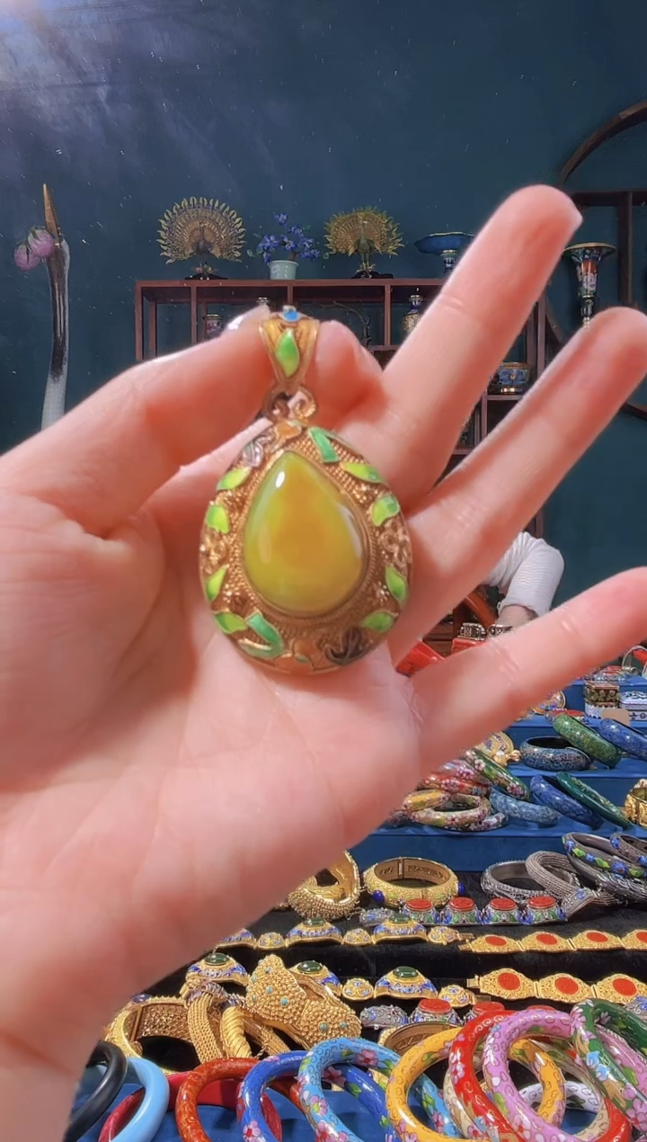 【闪购商品】花丝镶嵌吊坠黄色