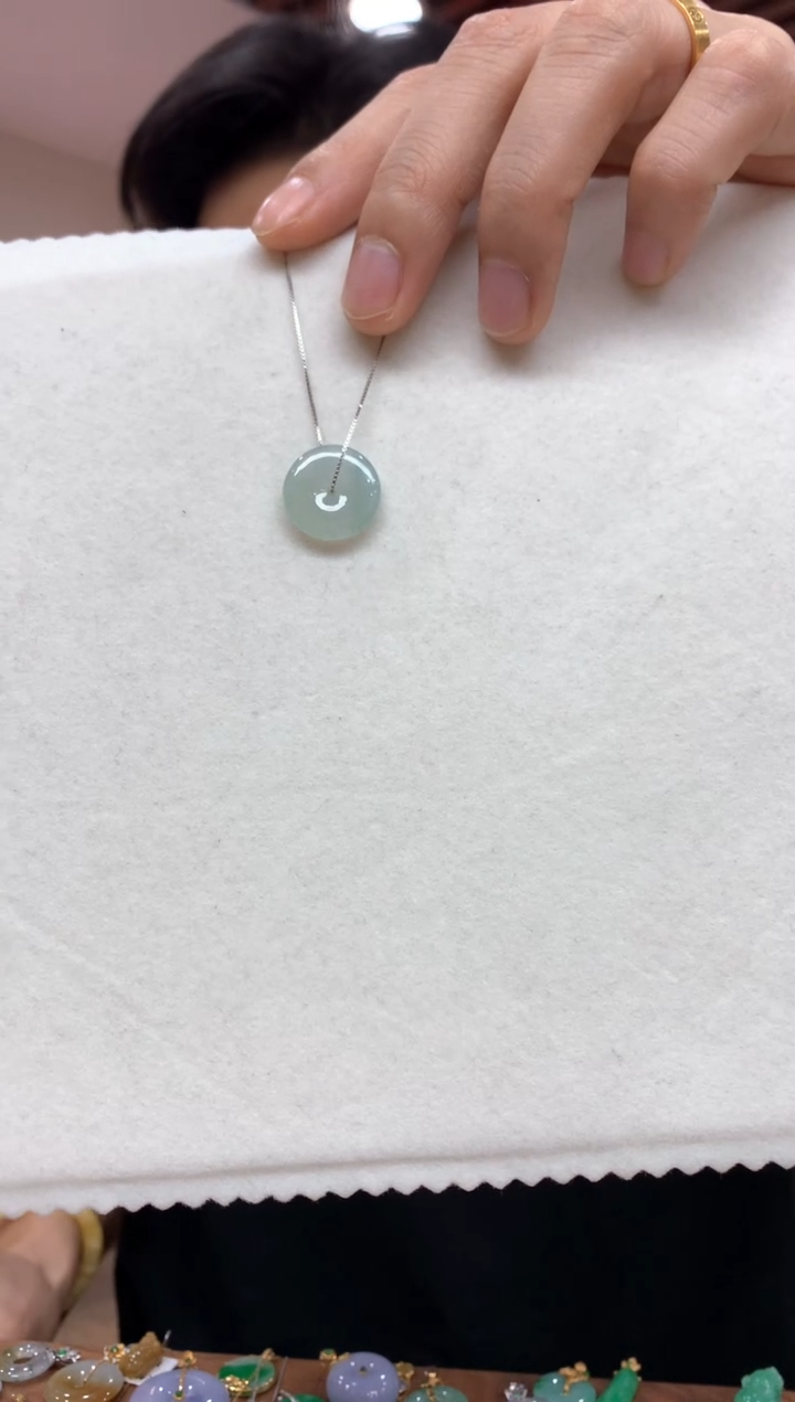 【闪购商品】翡翠吊坠(不含链)未镶嵌平安扣
