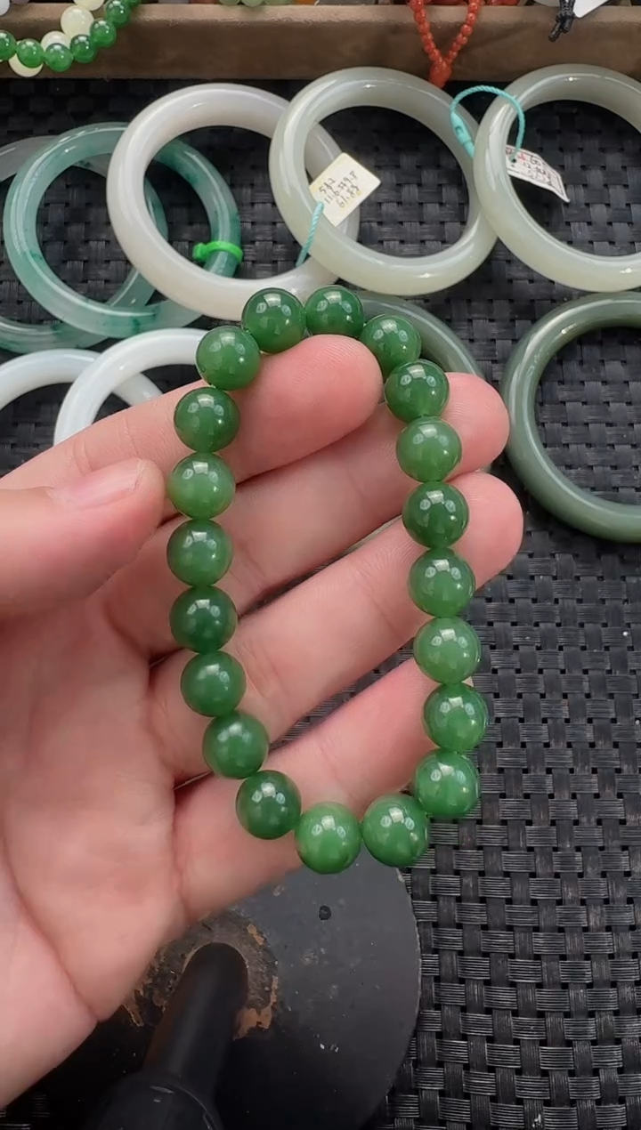 颈饰未镶嵌和田玉10mm碧玉手串