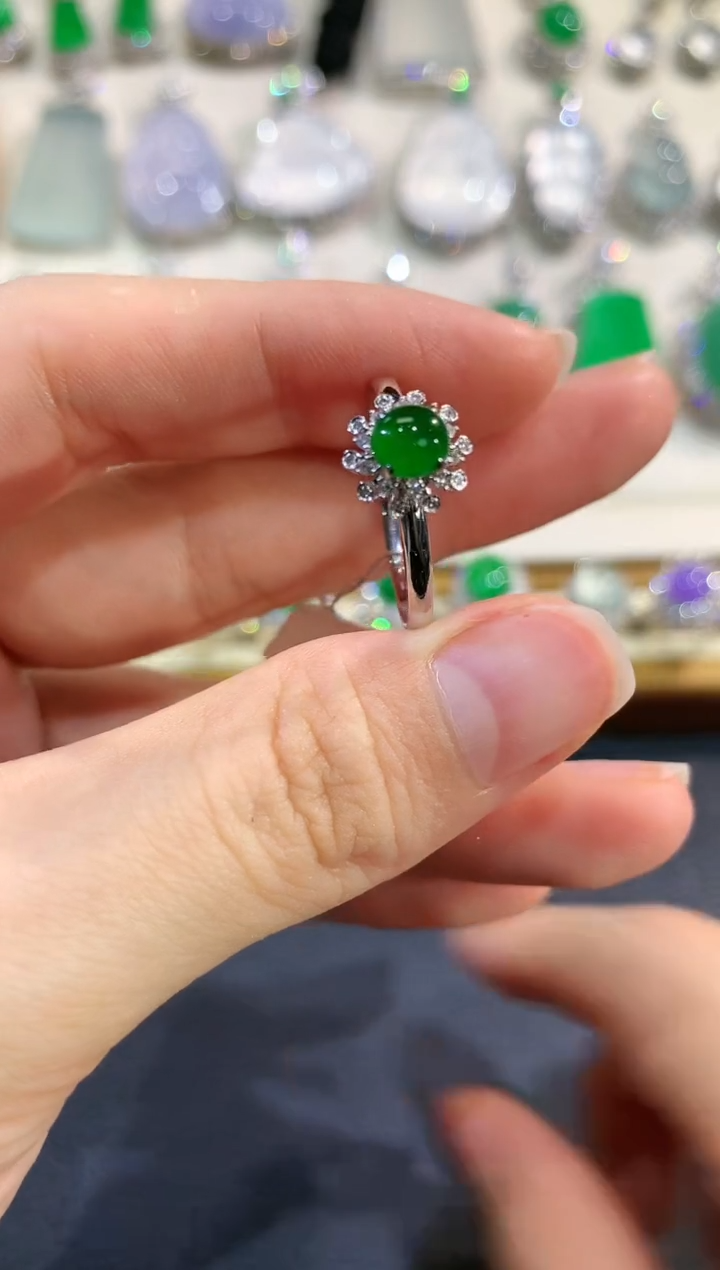 【闪购商品】翡翠戒指18K金镶嵌q40