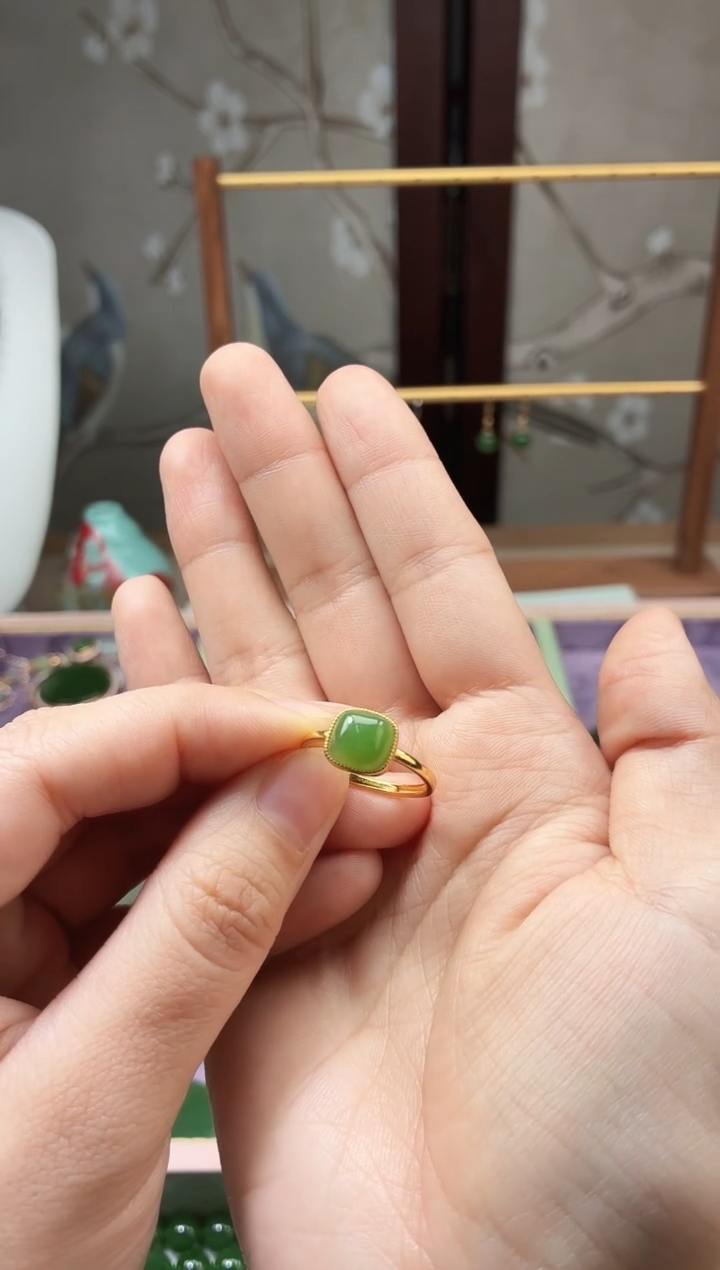 银S925镶嵌戒指和田玉（碧玉）方糖戒指