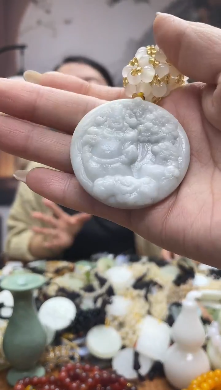 未镶嵌岫玉吊坠·