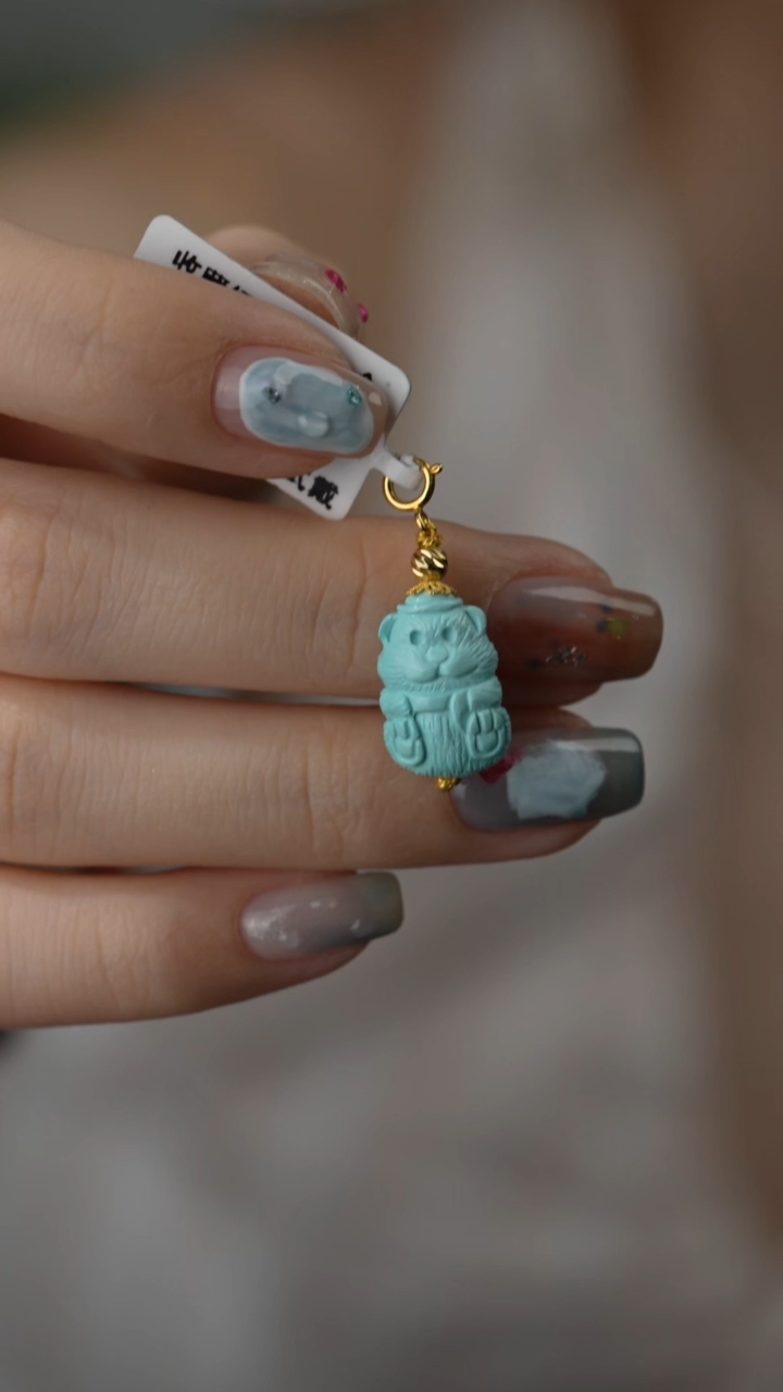 绿松石18K金镶嵌吊坠E35（多样性发一件）