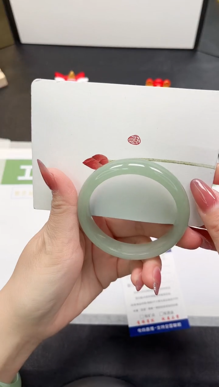 【闪购商品】石英质玉手镯未镶嵌325-55.2