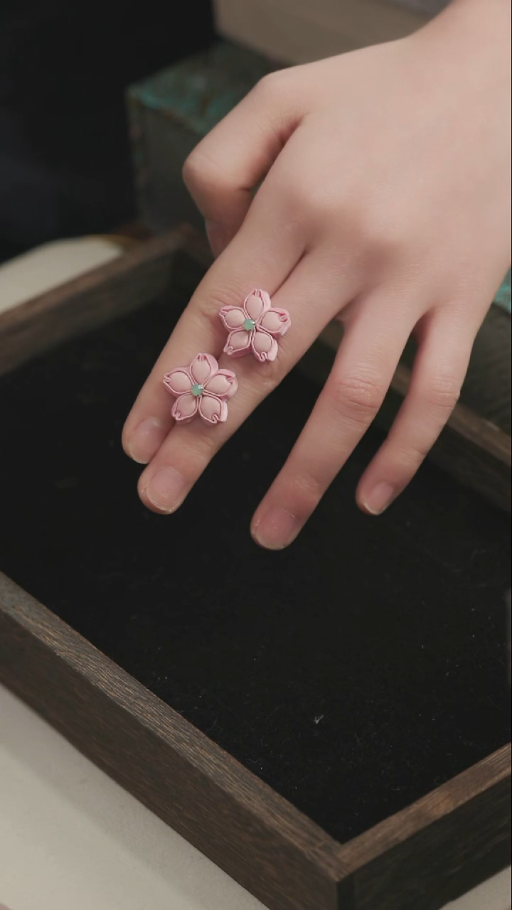 刺绣湘传礼纯手工耳饰