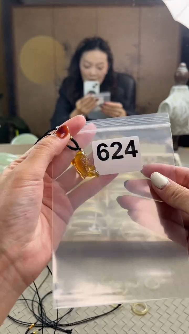 手镯玛瑙/玉髓未镶嵌624