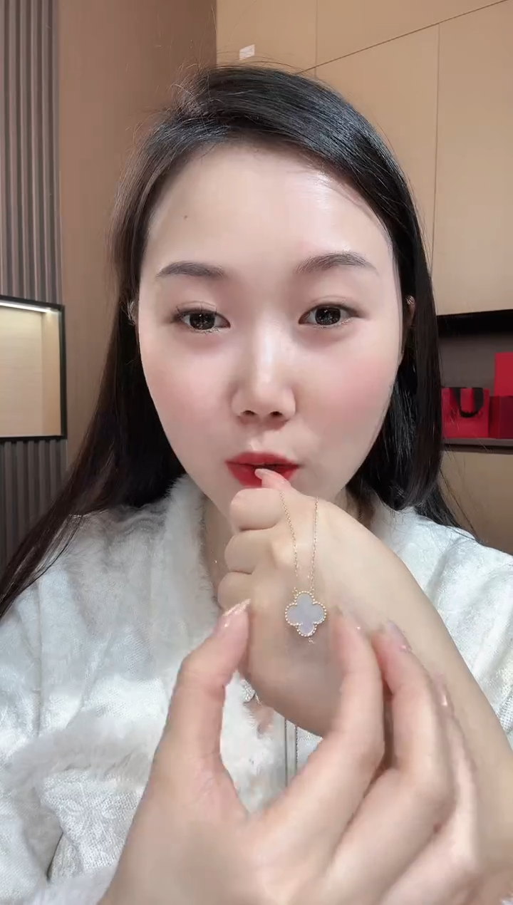 【闪购商品】贝壳（贝母）套链18K金镶嵌红色k黄，四叶草套链GHJ25版