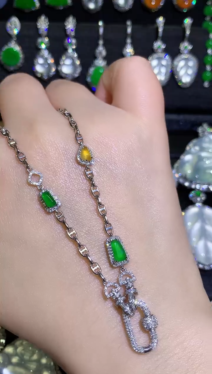 【闪购商品】翡翠颈饰18K金镶嵌高冰双色万能链