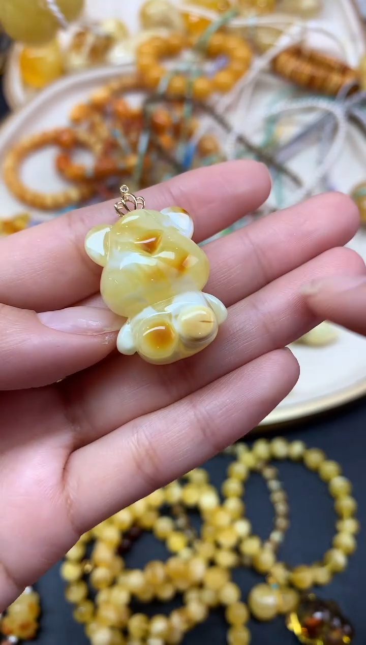 【闪购商品】蜜蜡裸石18K金镶嵌吊坠A464|1280