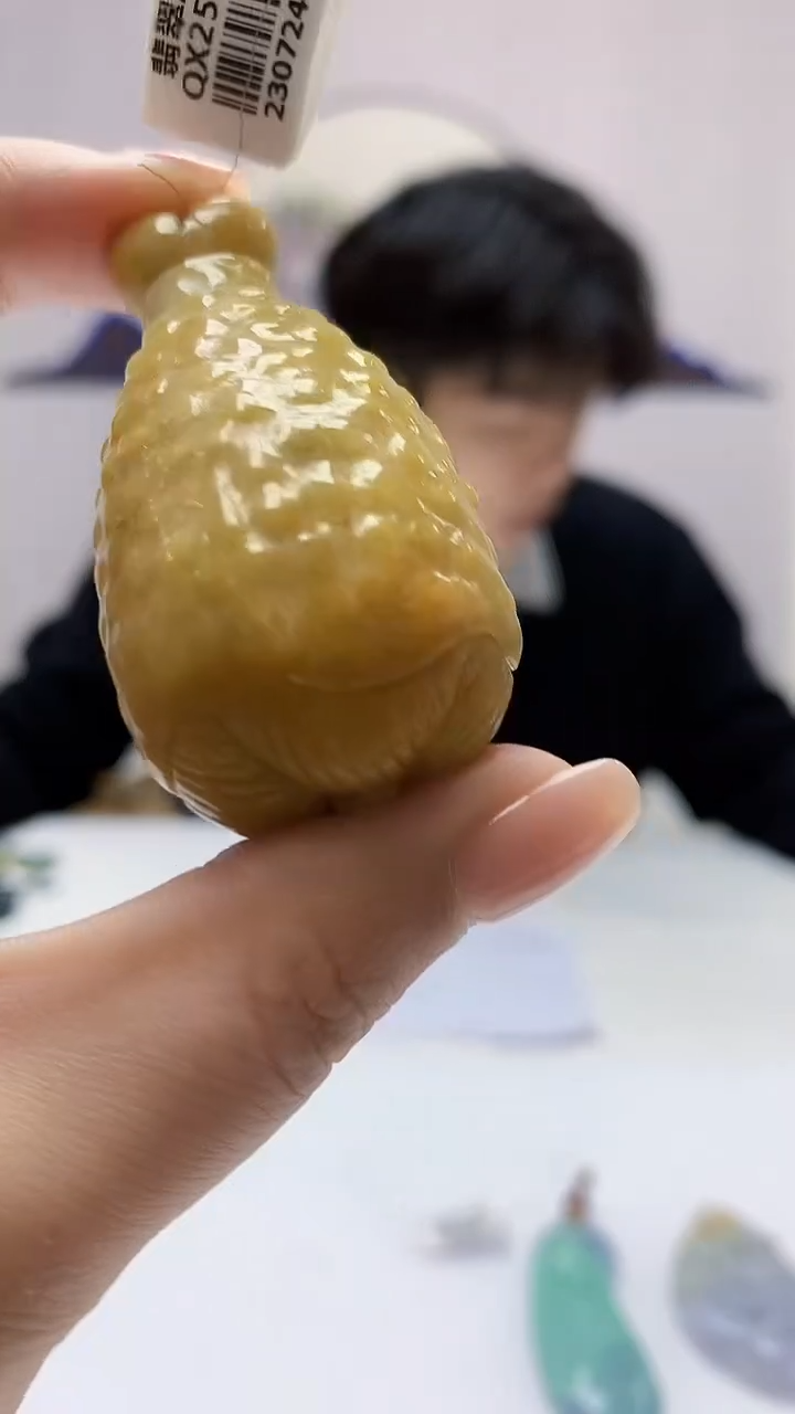 【闪购商品】定制翡翠未镶嵌5145ms-毛货鸡腿175