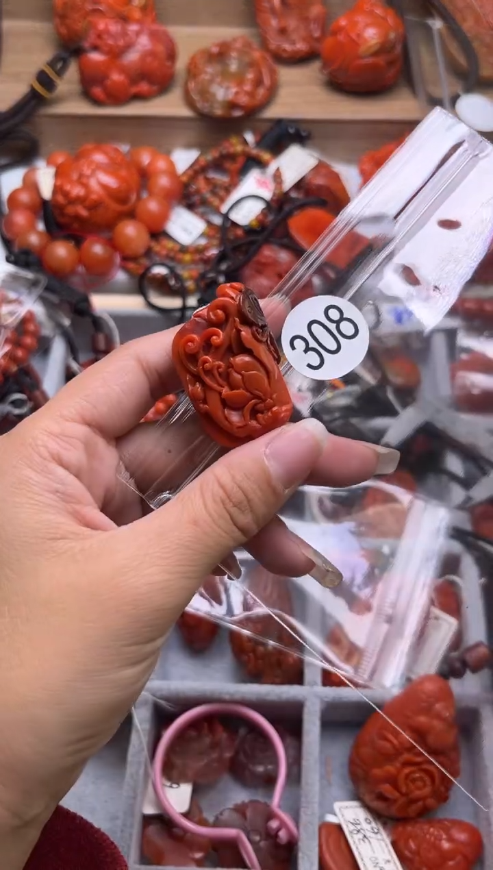 【闪购商品】南红玛瑙珠宝奇石未镶嵌308