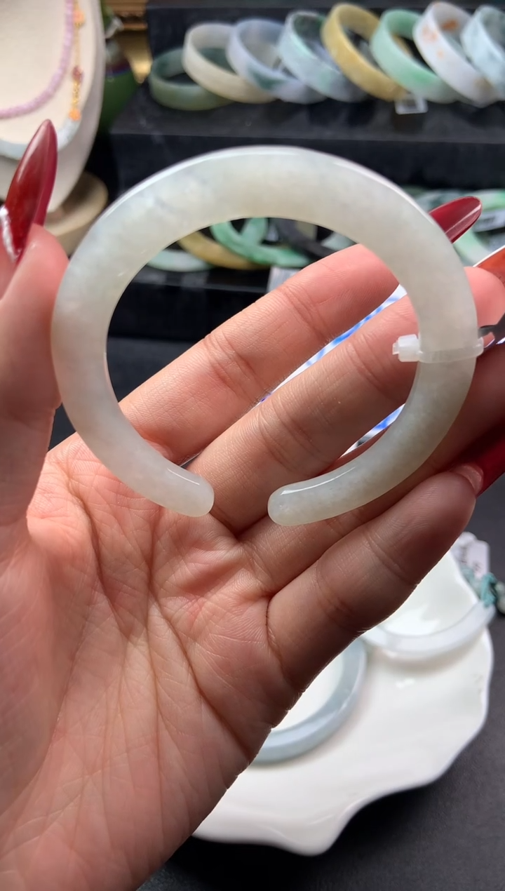 【闪购商品】翡翠手镯（开口镯）未镶嵌开口