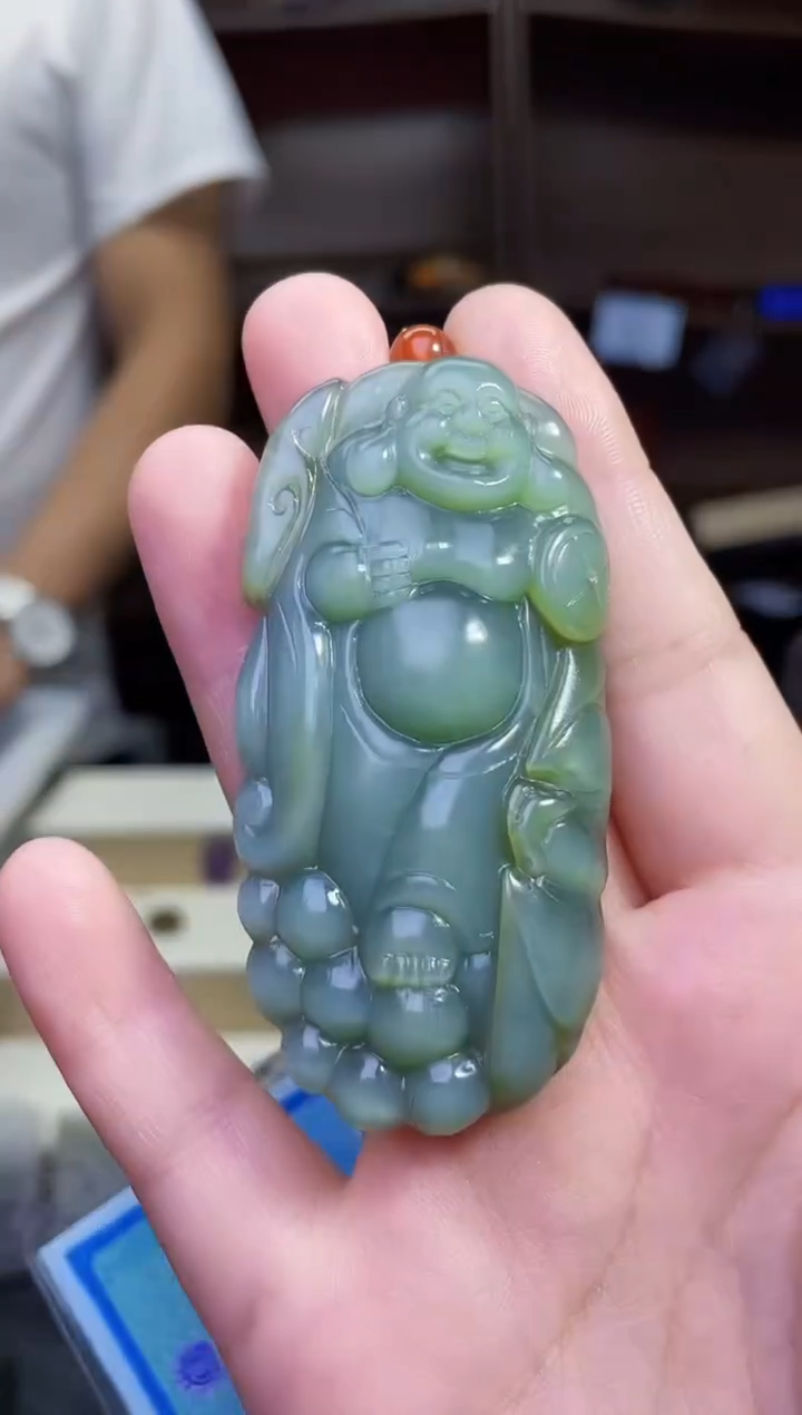 和田玉未镶嵌颈饰1