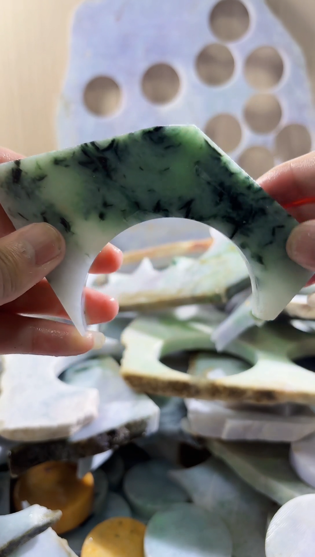 翡翠未镶嵌颈饰翡翠A货 谢谭119