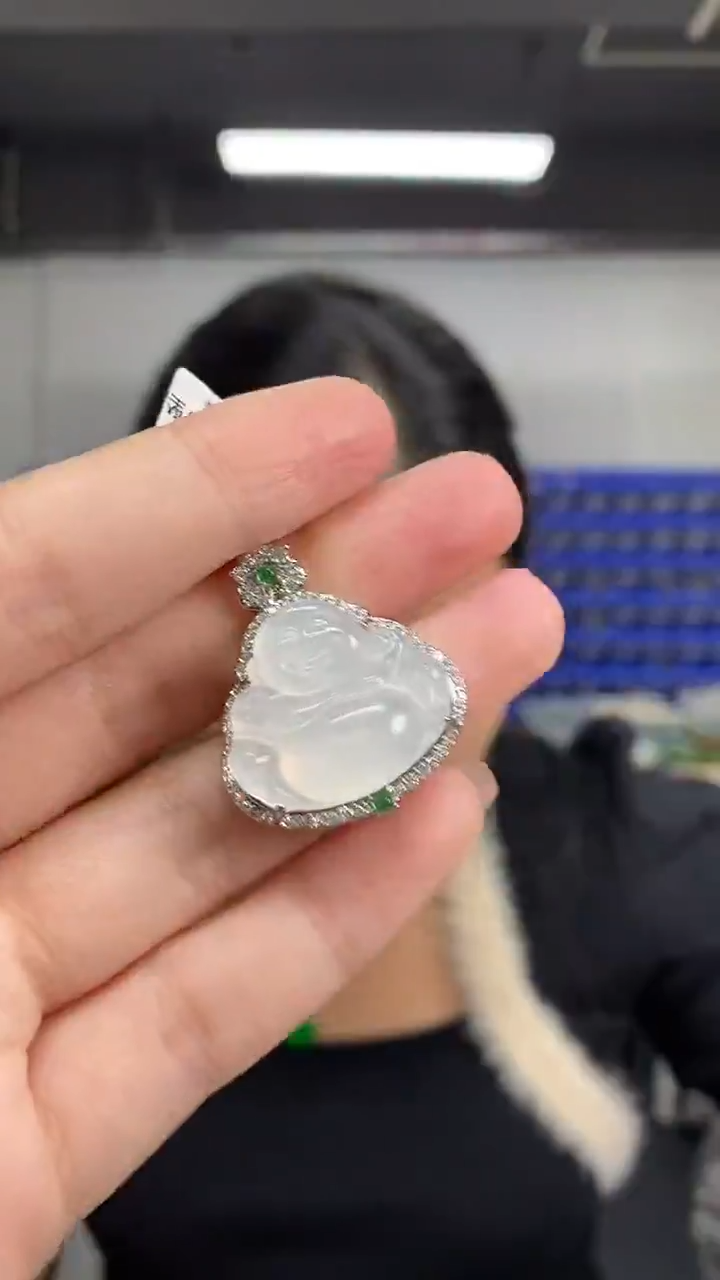 颈饰未镶嵌翡翠多样性发其一颜色微差