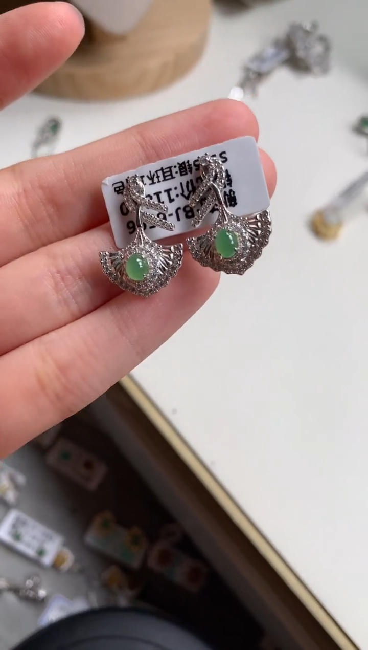 银S925镶嵌戒指翡翠耳饰1