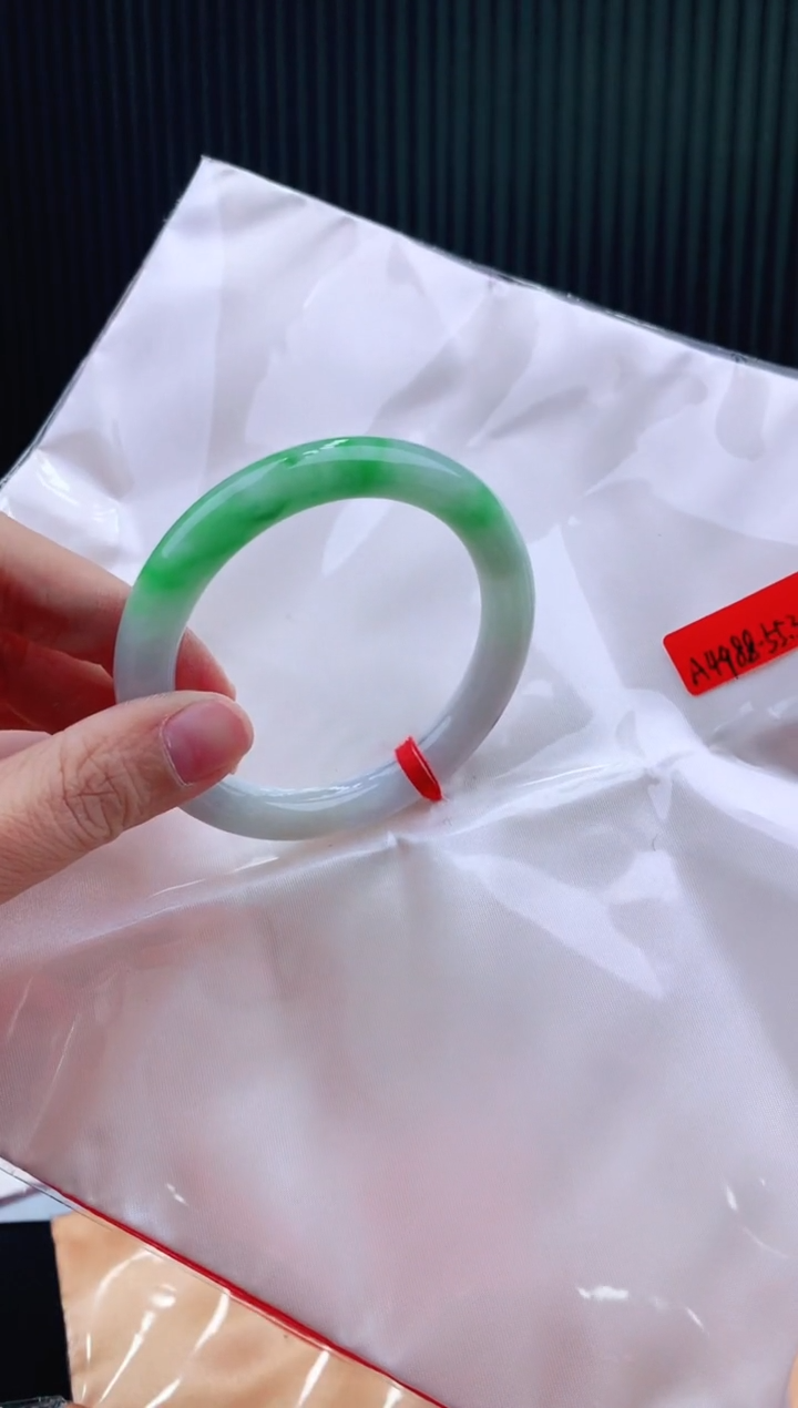 未镶嵌手镯翡翠111