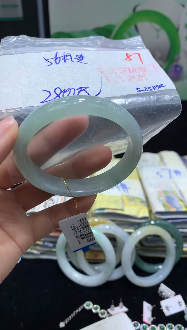 定制翡翠未镶嵌87毛货需精细抛光多样性1件2800元