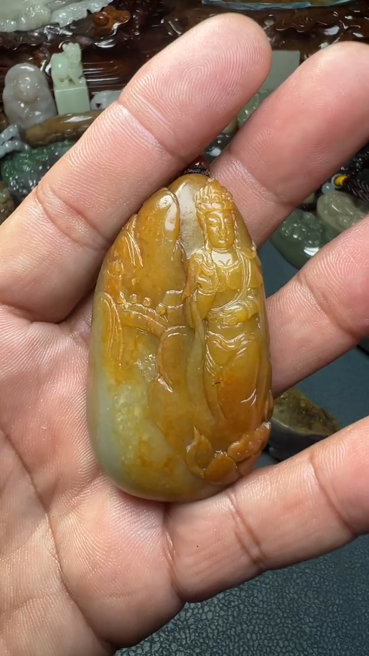 未镶嵌和田玉把件-