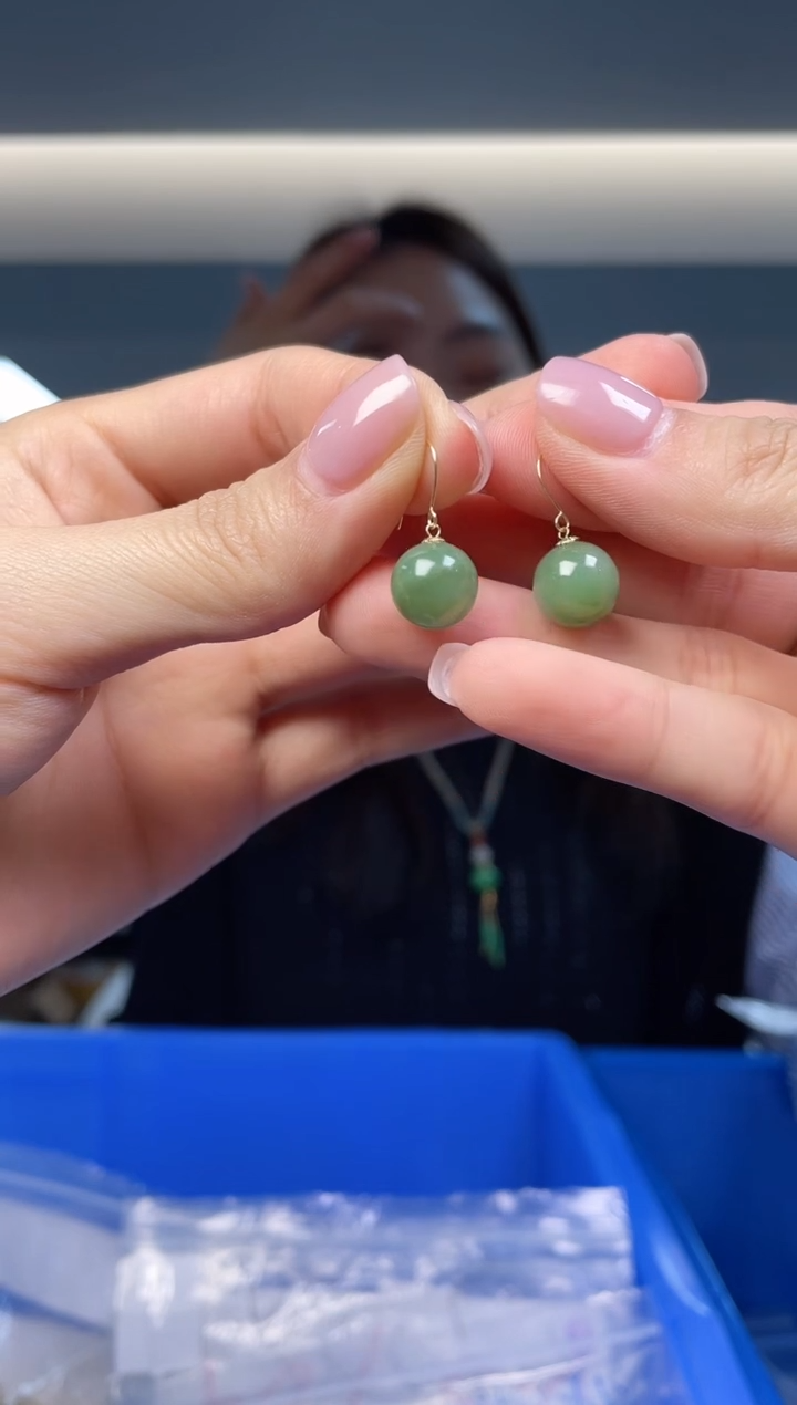 【闪购商品】和田玉`18K金镶嵌多样性发一件